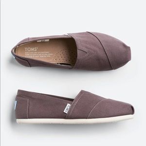 Toms Canvas Shoes
